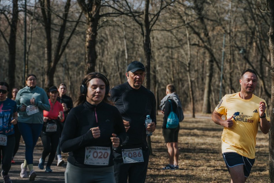 Łódź. Biegowy Dzień Kobiet 2026 w Parku na Zdrowiu w Łodzi. Odszukaj się na zdjęciach!