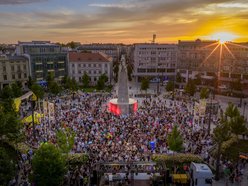 Łódź. Parada Wolności 2025 w Łodzi z lotu ptaka. Te zdjęcia zapierają dech!