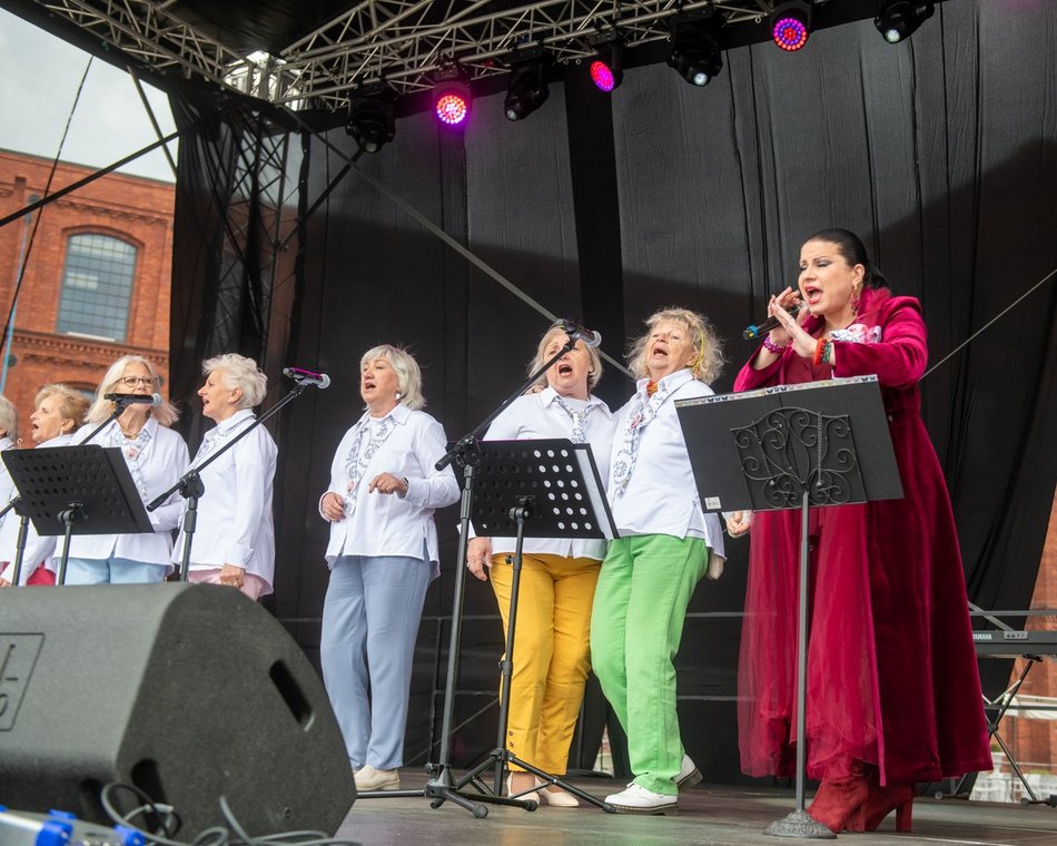 Łódź. Senioralia 2025 w Łodzi rozpoczęte! Masa atrakcji i świetna zabawa w Manufakturze