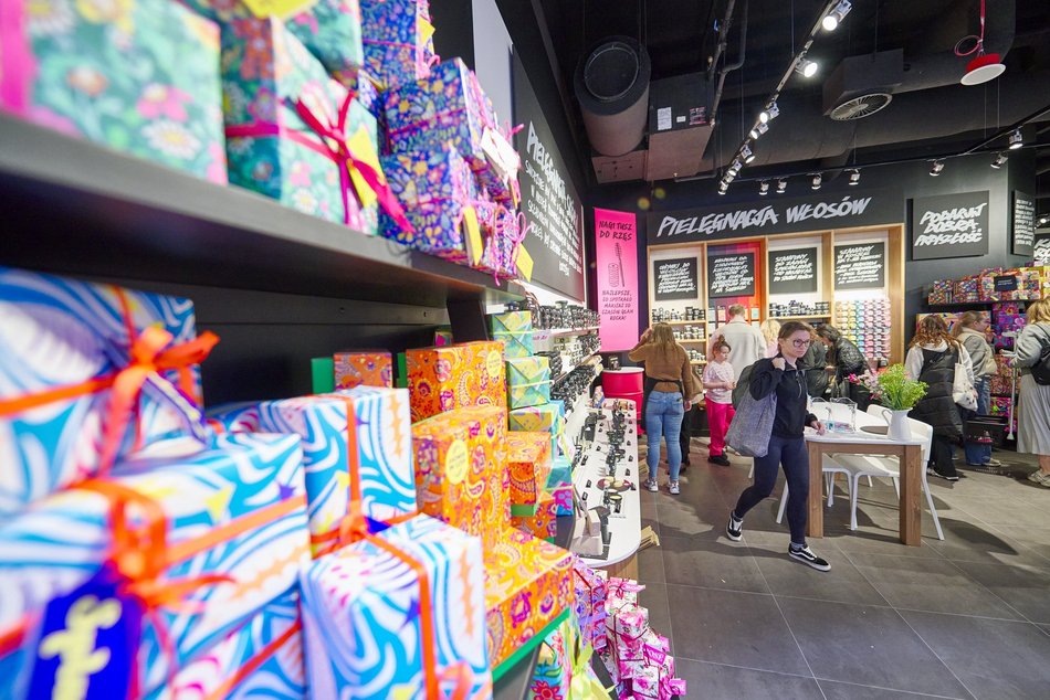 Lush w Manufakturze otwarty