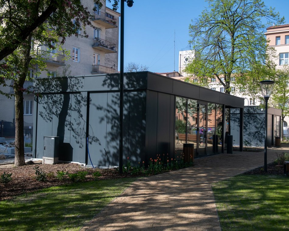 Plac Komuny Paryskiej w remonecie