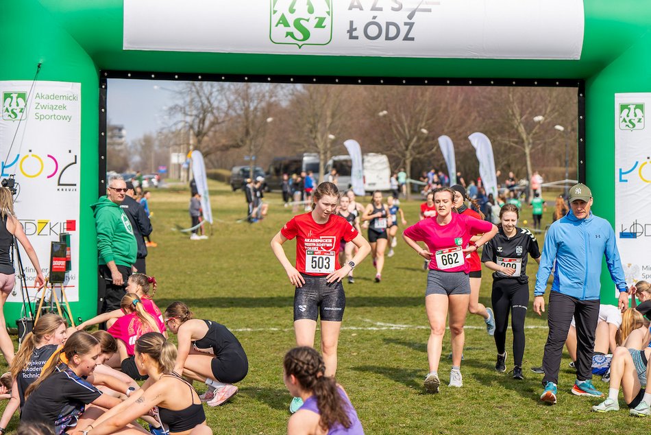 Łódź. Akademickie Mistrzostwa Polski w biegach przełajowych. Znajdź się na zdjęciach!