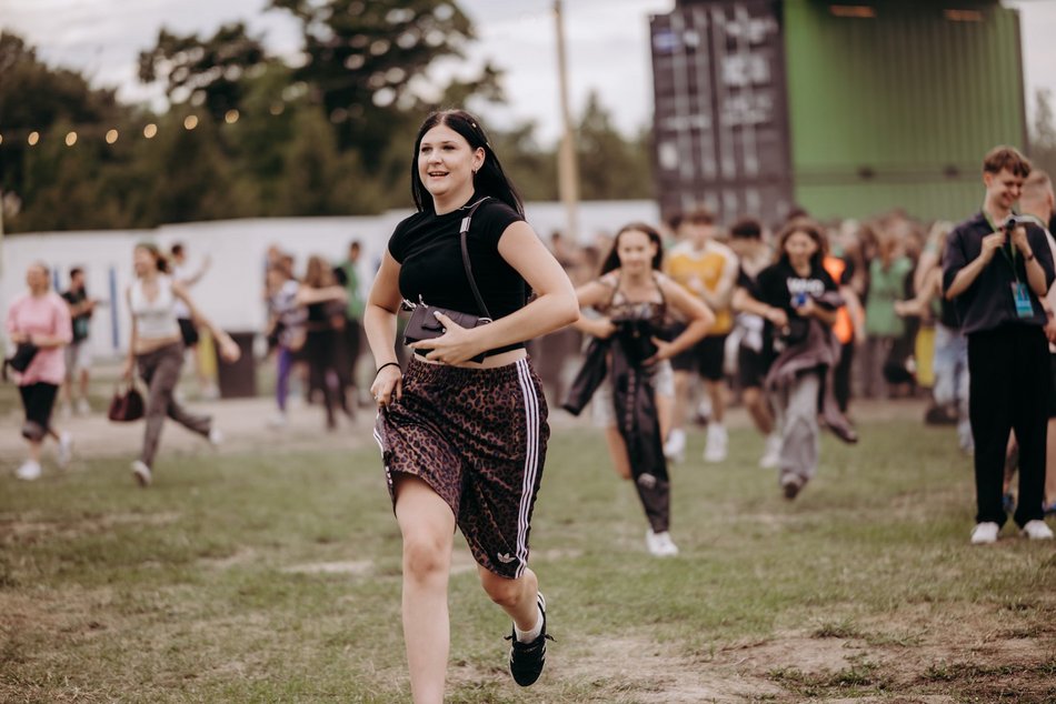 Łódź Summer Festival 2025 wystartował! Otwarcie bram i tłumy biegnące pod scenę!