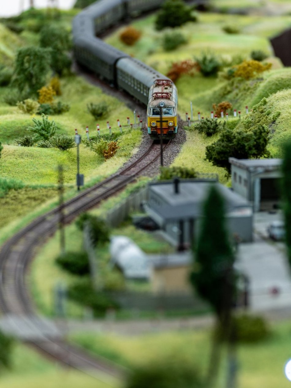 Wystawa makiet klejowych na dworcu Łódź Fabryczna