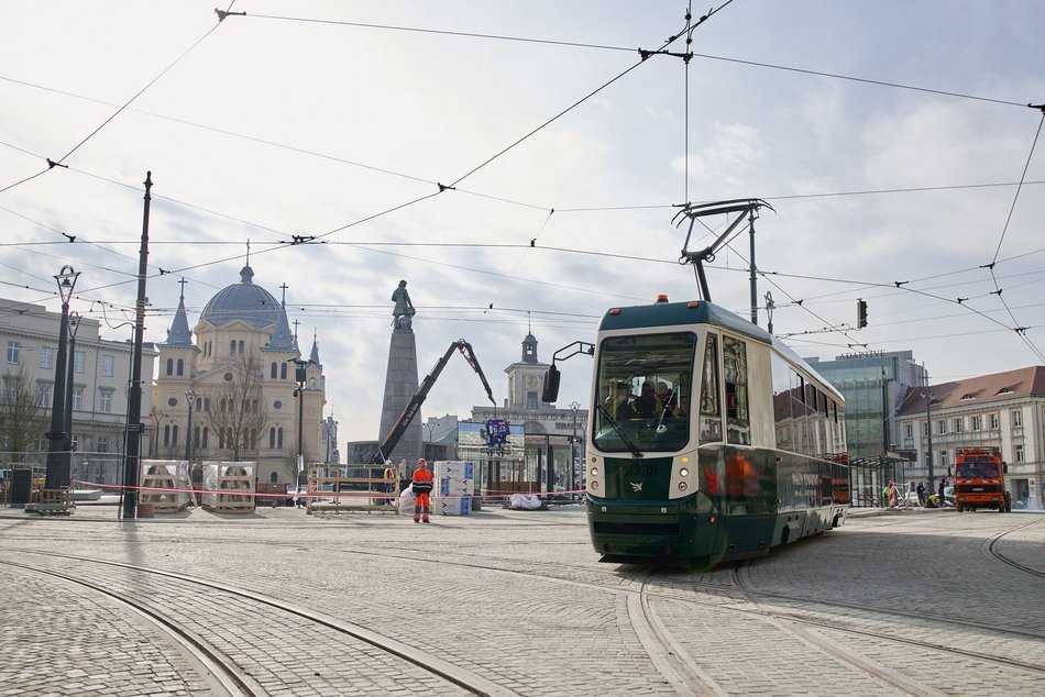 Przejazd testowy tramwaju MPK Łódź na ul. Legionów