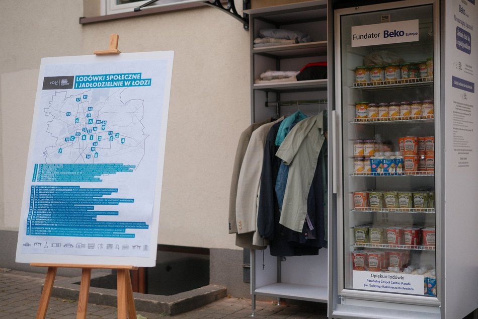 Łódź. Gdzie w Łodzi oddać niepotrzebne ubrania, buty i tekstylia? Daj im drugie życie i pomóż innym