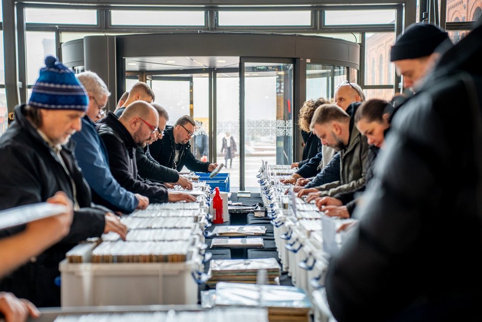 Łódź. Giełda winyli w Manufakturze