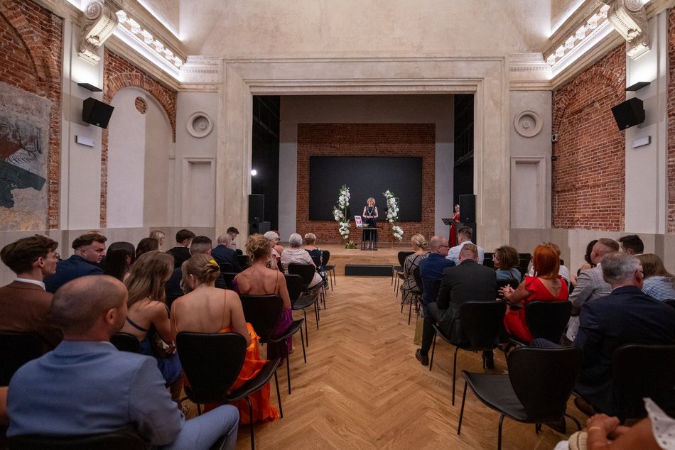 Łódź. Niezwykły ślub w Grand Hotelu w Łodzi. Para młoda wylicytowała go na aukcji WOŚP