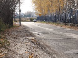 Łódź. Nowy chodnik na Lodowej w Łodzi. Ułatwi dojście do zakładów pracy