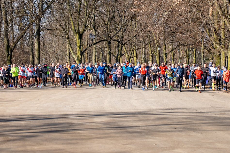 Łódź. Parkrun w Parku Poniatowskiego w Łodzi. Brałeś udział w biegu? Znajdź się na zdjęciach!