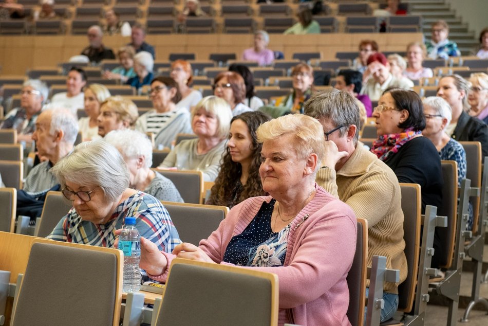 Łódź. Rusza program aktywizujący seniorów w Łodzi! Sprawdź, jakie są założenia inicjatywy „ASY”