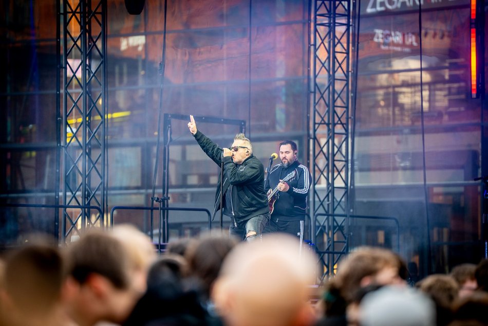 Łódź. T.Love porwało tłumy w Manufakturze! Muniek Staszczyk zaśpiewał największe hity!