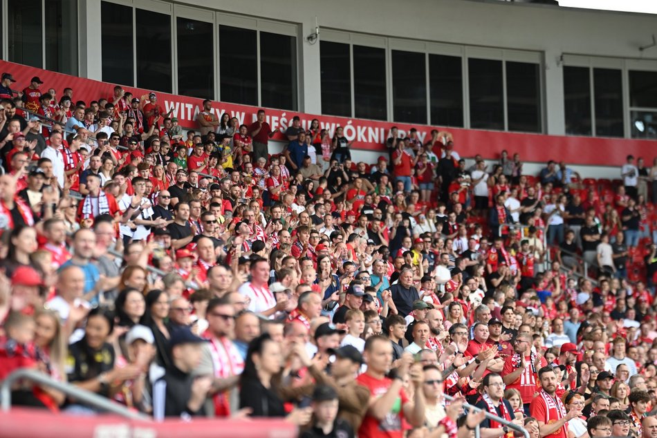 Łódź. Kibice na meczu Widzew II Łódź - Pelikan Łowicz. Odszukaj się w galerii!