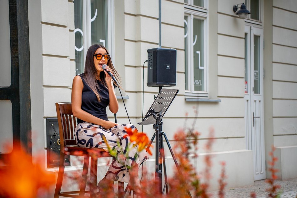 Włókiennicza Unplugged w Łodzi. Muzyka jazzowa w wykonaniu Majki Pietruszczak