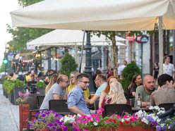 Tłumy łodzian i turystów na Piotrkowskiej