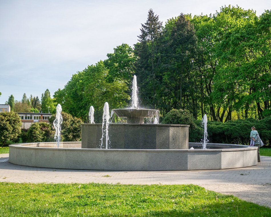 Łódź. Fontanny powróciły! Czas na wodne szaleństwo w mieście