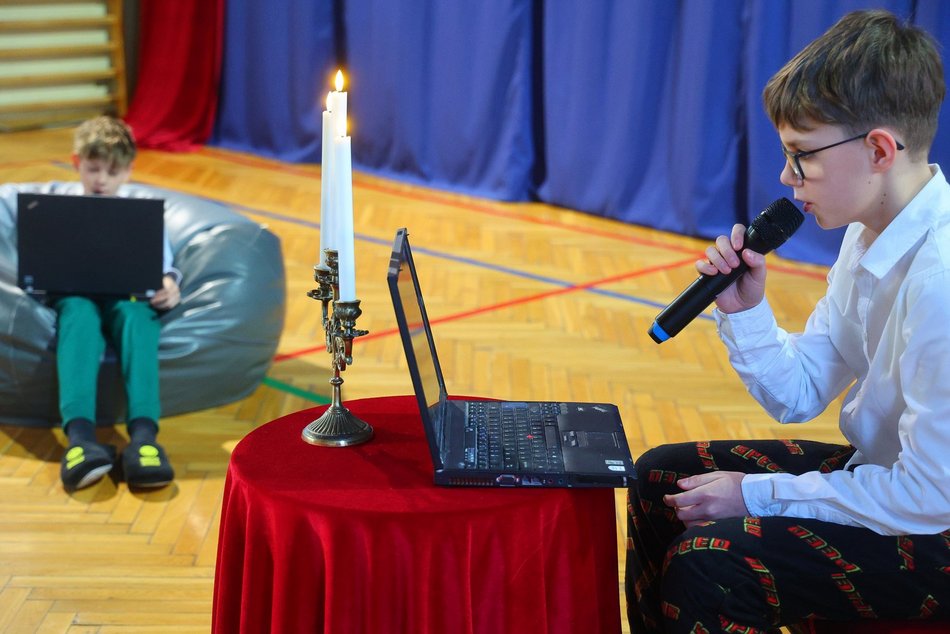 Łódź. Jubileusz w Szkole Podstawowej nr 42 w Łodzi. Huczne obchody z okazji 100-lecia
