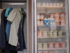 Łódź. Nowa lodówka społeczna na Widzewie w Łodzi. Sprawdź, gdzie się znajduje i podziel się jedzeniem