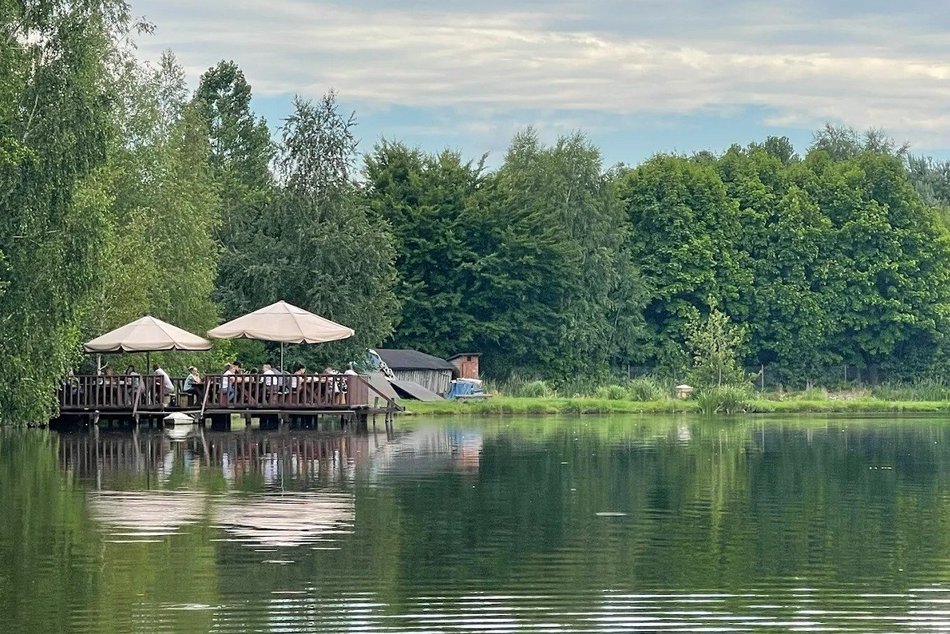 Łódź. Restauracje nad wodą w Łodzi i okolicach. Stacja Skoszewy, Rybakówka, Osada Sereczyn i więcej