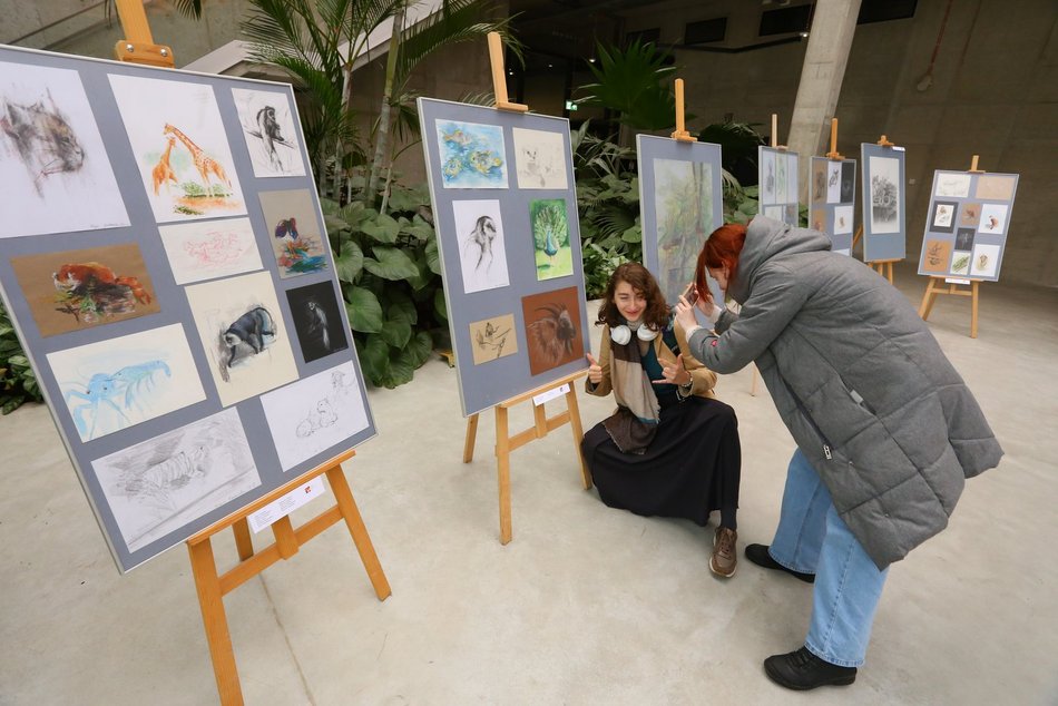 Wystawa prac plenerowych uczniów Państwowego Liceum Sztuk Plastycznych w Łodzi w Orientarium Zoo Łódź