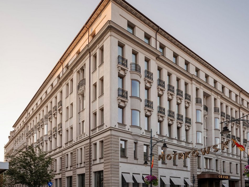 Łódź. Nowości w Grand Hotelu. Restauracja i taras z widokiem na panoramę miasta