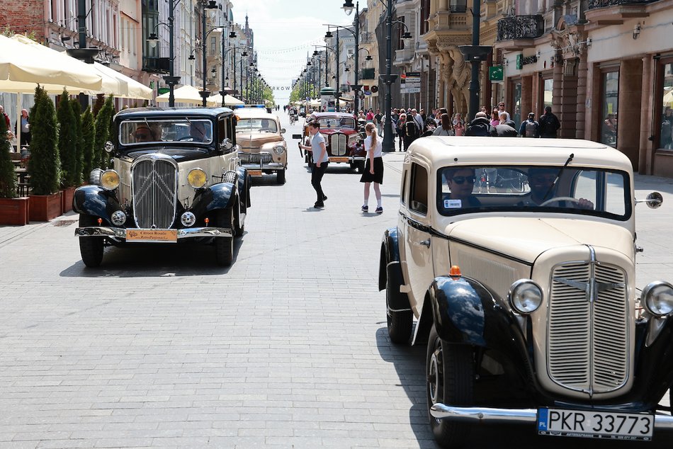 Łódź. Swingowy Spacer po Piotrkowskiej. Najbardziej roztańczona parada w Łodzi! Byłeś?