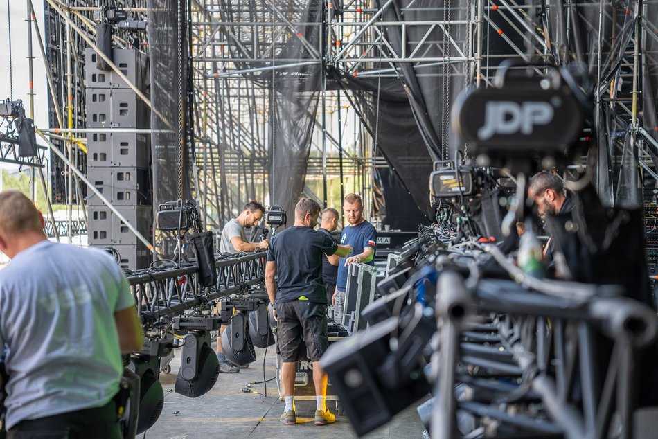 Łodź Summer Festival 2025. Zobacz, jak powstaje festiwalowe miasteczko