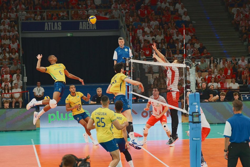 Łódź. Polska gra z Brazylią! Pełne trybuny w Atlas Arenie w Łodzi