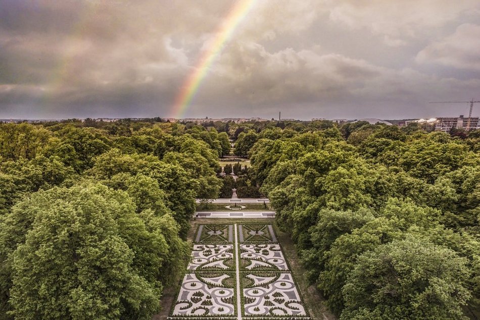Ile zarabiali łodzianie na przestrzeni lat?