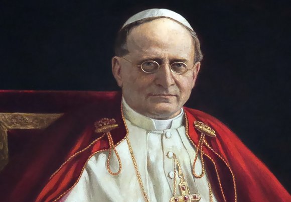 Ambrogio Damiano Achille Ratti (1857–1939) dwa lata po wizycie w Łodzi zasiadł na Stolicy Piotrowej jako papież Pius XI