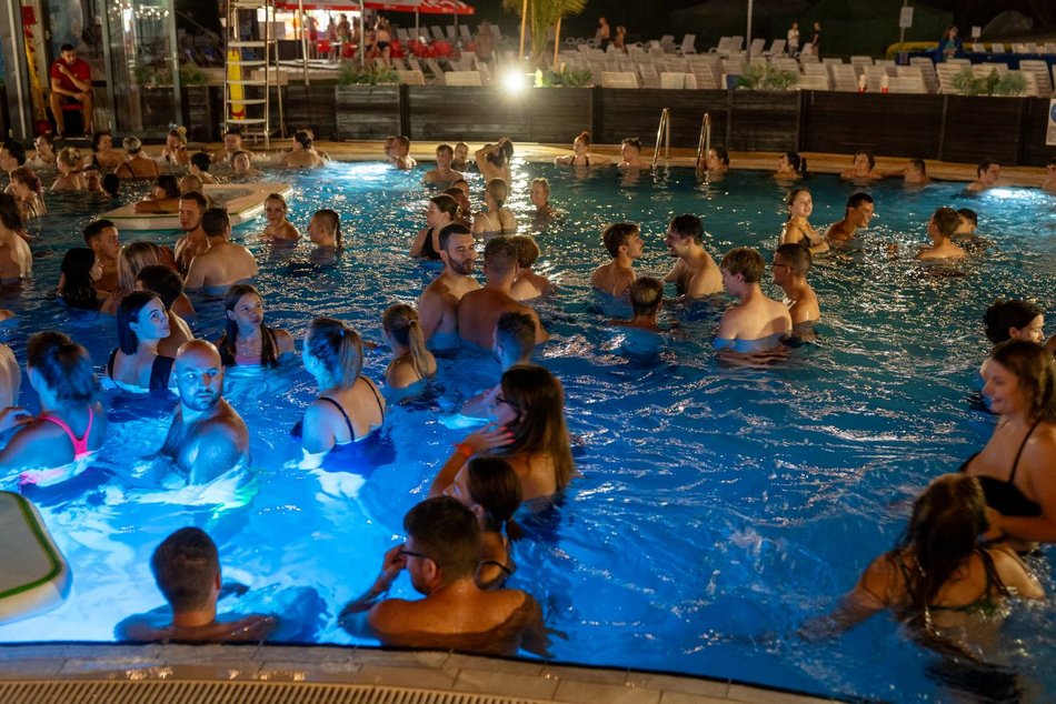 Stand-up w Aquaparku Fala. A do tego impreza klubowa, pokazy taneczne i atrakcje w saunach