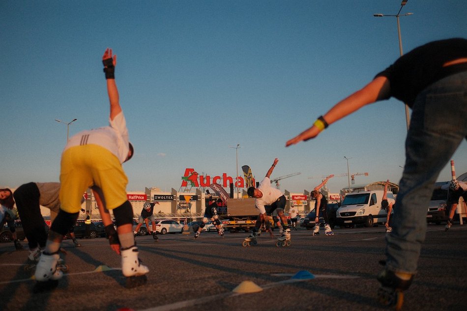 Łódź. Kolejna edycja Nightskating za nami. Rolkarze opanowali Łódź