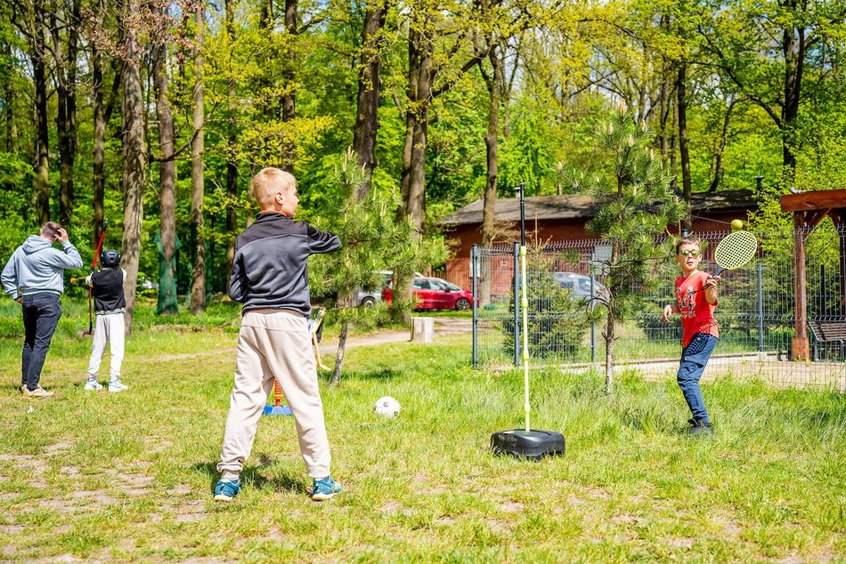 Łódź. Piknik w Arturówku. Łodzianie rozpoczęli majówkę 2025 nad wodą