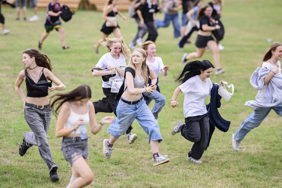 Łódź Summer Festival 2025 wystartował! Otwarcie bram i tłumy biegnące pod scenę!