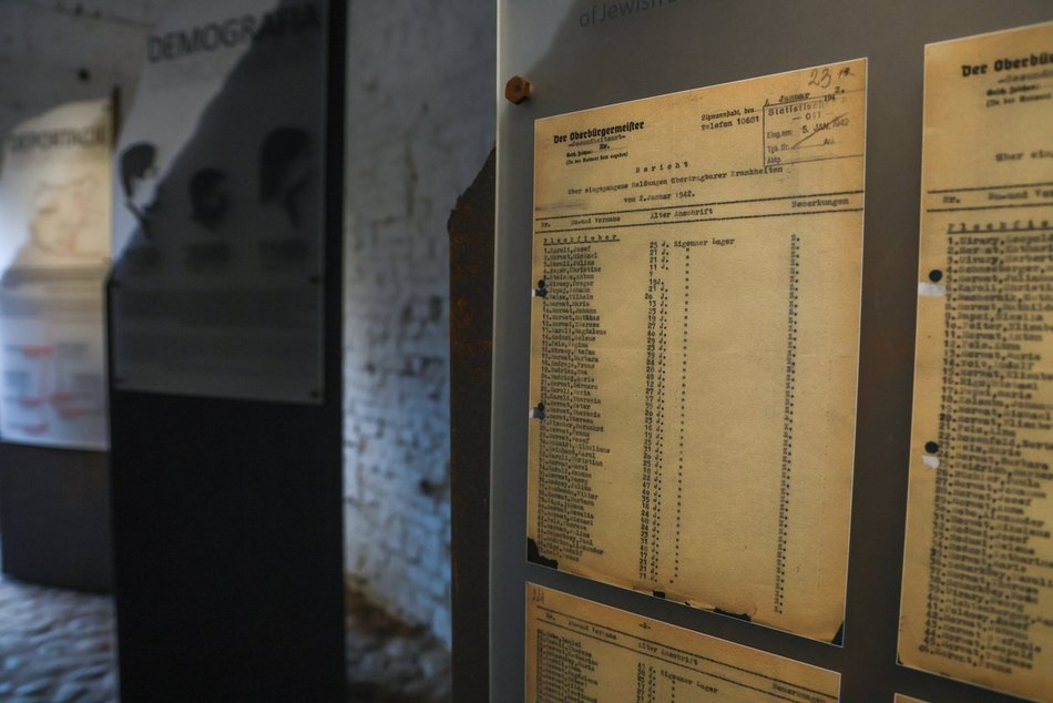 Łódź. Tragedia zapomnianego obozu Romów i Sinti z Litzmannstadt Getto. Historia Kuźni Romów