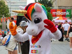 Megazabawa w strefie mBanku z okazji 602. Urodzin Łodzi. Pasaż Schillera zaprasza