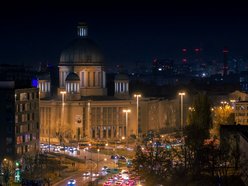 Rondo Solidarności w Łodzi nocą zachwyca! Z tej perspektywy go nie znasz