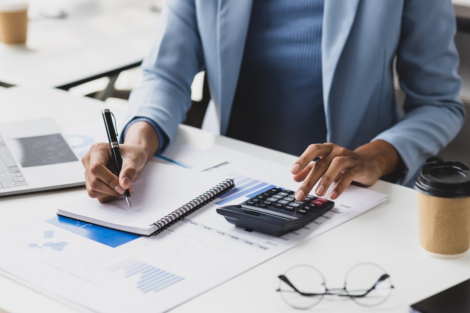 Łódź. Barometr Zawodów 2026. Kogo szukają w Łodzi? Lista deficytowych profesji i zarobki