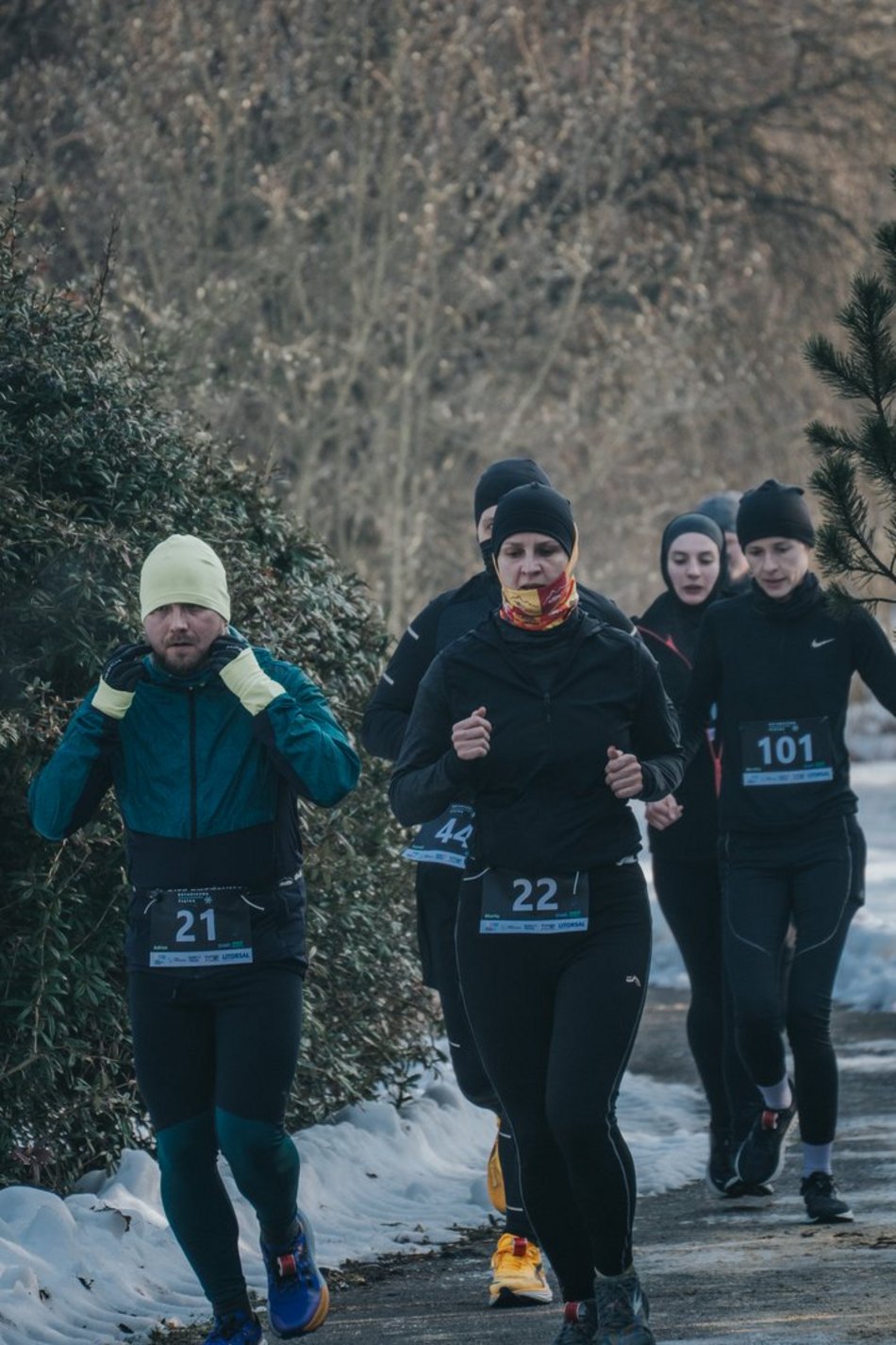 Botaniczna Piątka w Ogrodzie Botanicznym w Łodzi. Galeria z mroźnego biegu