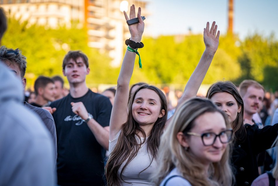 Łódź. Tłumy na Juwenaliach 2026 w Łodzi. Byłeś/aś pierwszego dnia? Znajdź się na zdjęciach!