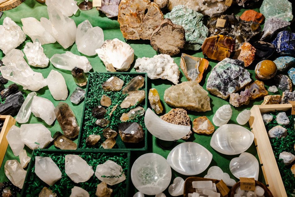 Łódź. Targi kamieni w hali Expo Łódź. Minerały, naturalna biżuteria, rękodzieło i... meteoryty!