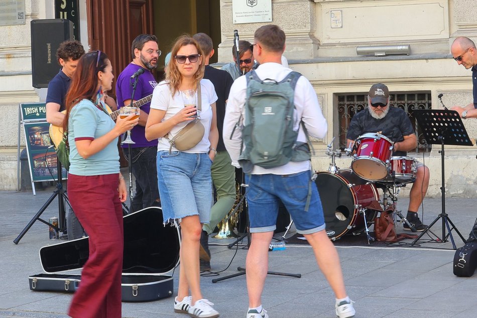 Lato zawitało na Piotrkowską i plac Wolności. To gorący weekend w Łodzi