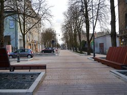 Najdłuższy woonerf w Łodzi gotowy! Na Strzelców Kaniowskich trwają ostatnie prace wykończeniowe