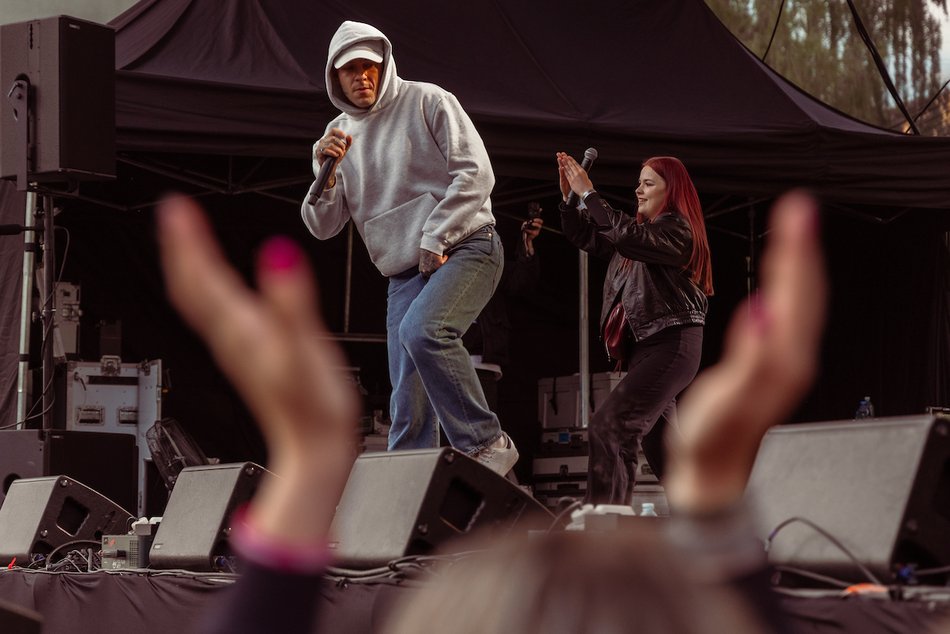 Łódź. Juwenalia 2025 w Łodzi. Tymek i Happysad zagrali na Lumumbowie!