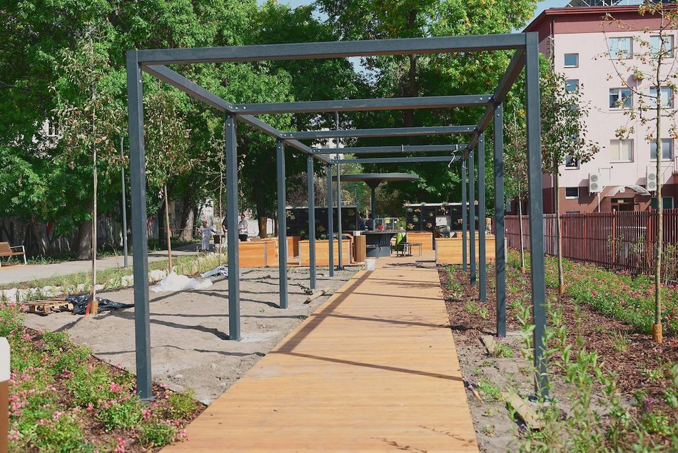 Łódź. Takiego skweru w Łodzi jeszcze nie było! Siłownia, park sensoryczny i plac zabaw już gotowe