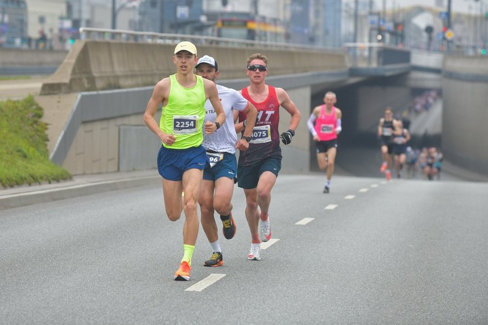 DOZ Maraton 2023. Brałeś udział w biegu? Znajdź się na zdjęciach!
