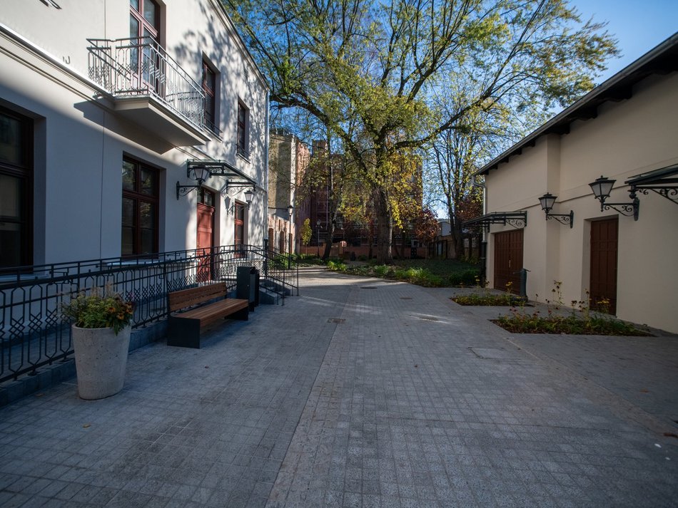 Podwórko kamienicy przy Piotrkowskiej 118