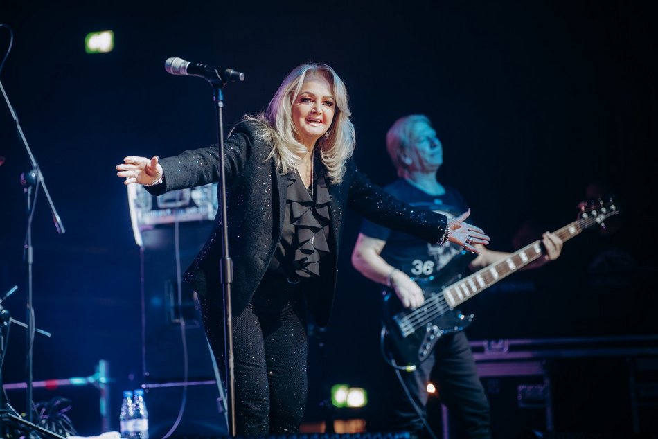 Łódź. Bonnie Tyler dała czadu w Sport Arenie w Łodzi! Nie byłeś? Zobacz!