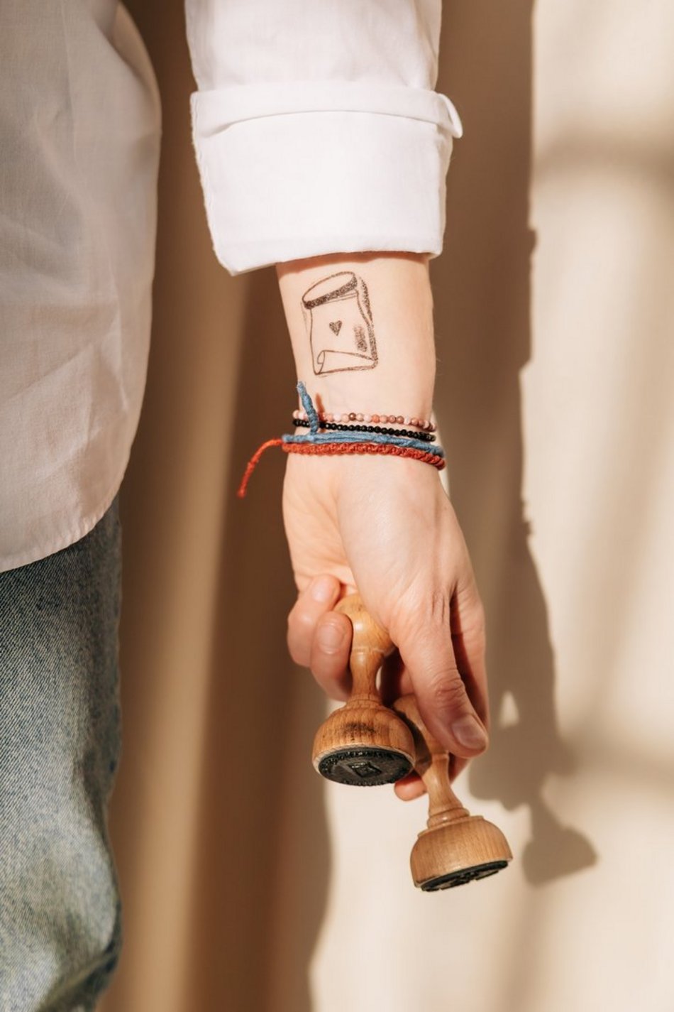 Łódź. Opowieści ręcznie stemplowane. Karolina Dylik z Łodzi tworzy unikatowe albumy