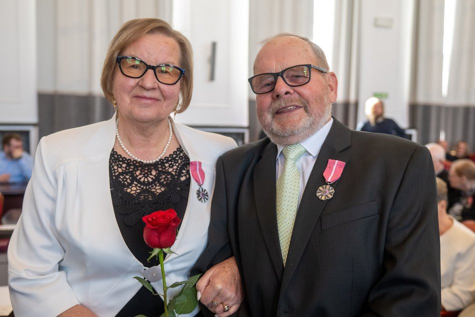 Łódź. Medale za długoletnie pożycie małżeńskie. Ich miłość przetrwała pół wieku!